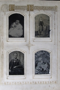 08_mccabe_family_photos.jpg
