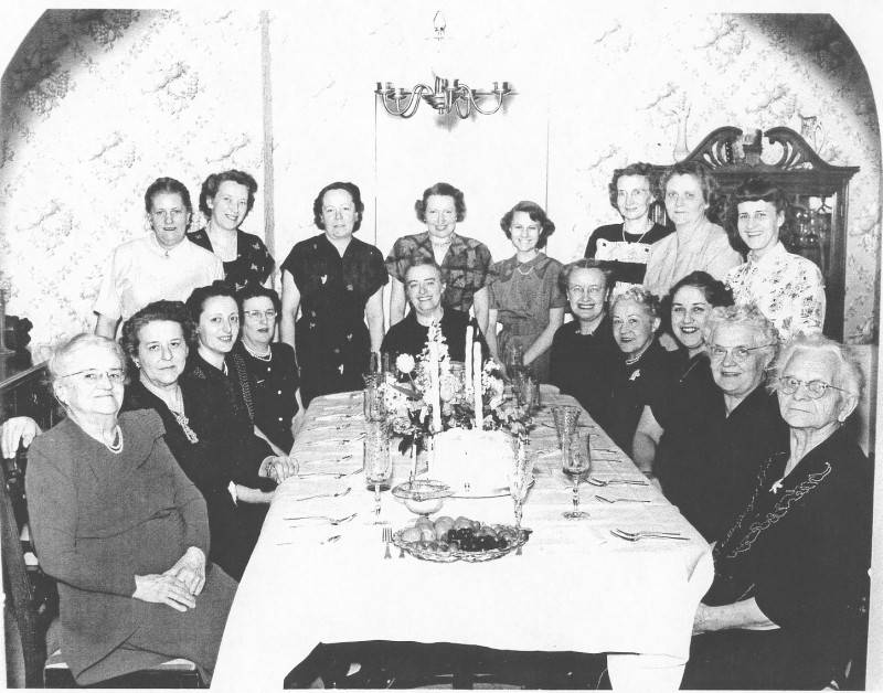 Taken early 1950 of Schneider, Blesser, Schaefer, Huerter women - all related one way or another, all born, married, and living in Wilmette, and now probably having died there too, 133015 bytes, 6/21/03