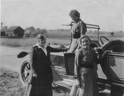 Helen & Marie Schneider, and Mary Krier Walter