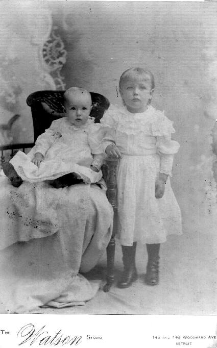 Stella & Clara Korte 1894