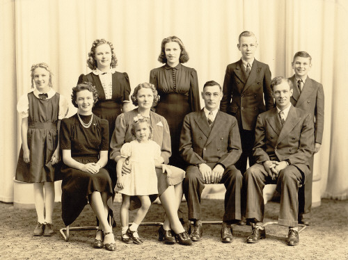 Frank & Stella's Family 1940