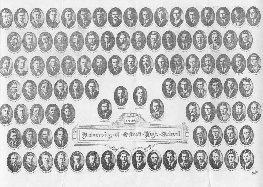 1highschoolclass1926.jpg, 125881 bytes, 2/16/02